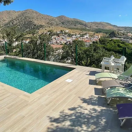 Casa Con Piscina Privada En - Es-170-96